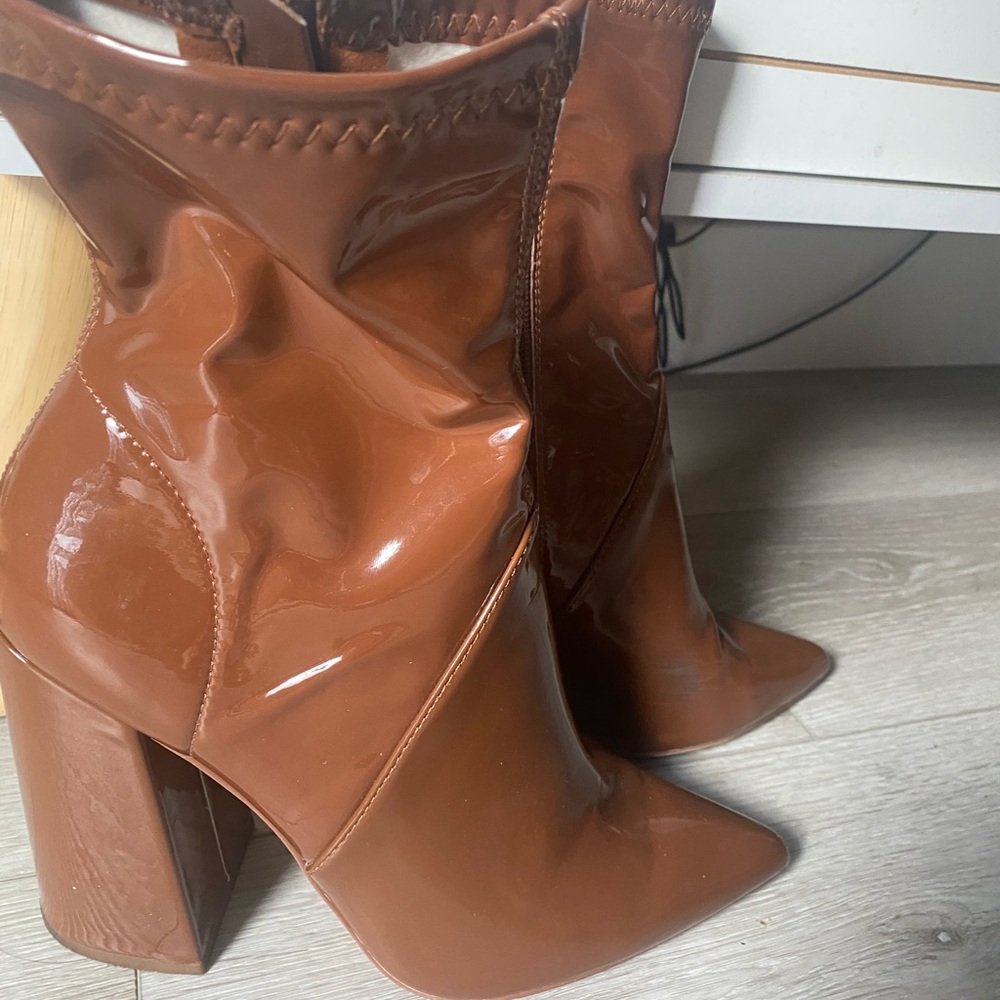 Steve Madden Brown Patent Leather Midi Boots